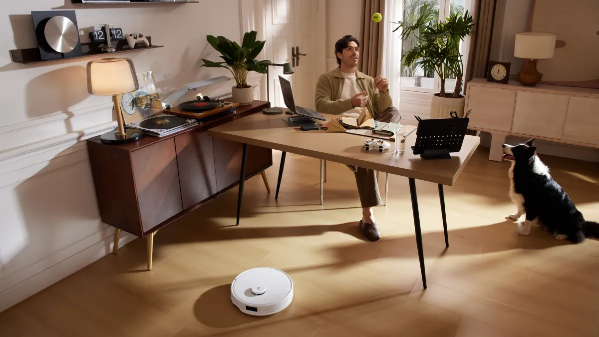 Qrevo EdgeC 結合智慧應用與中價位設定,成為真正「送得下手、收得開心」的節慶實用選擇。(圖片提供:石頭科技)
