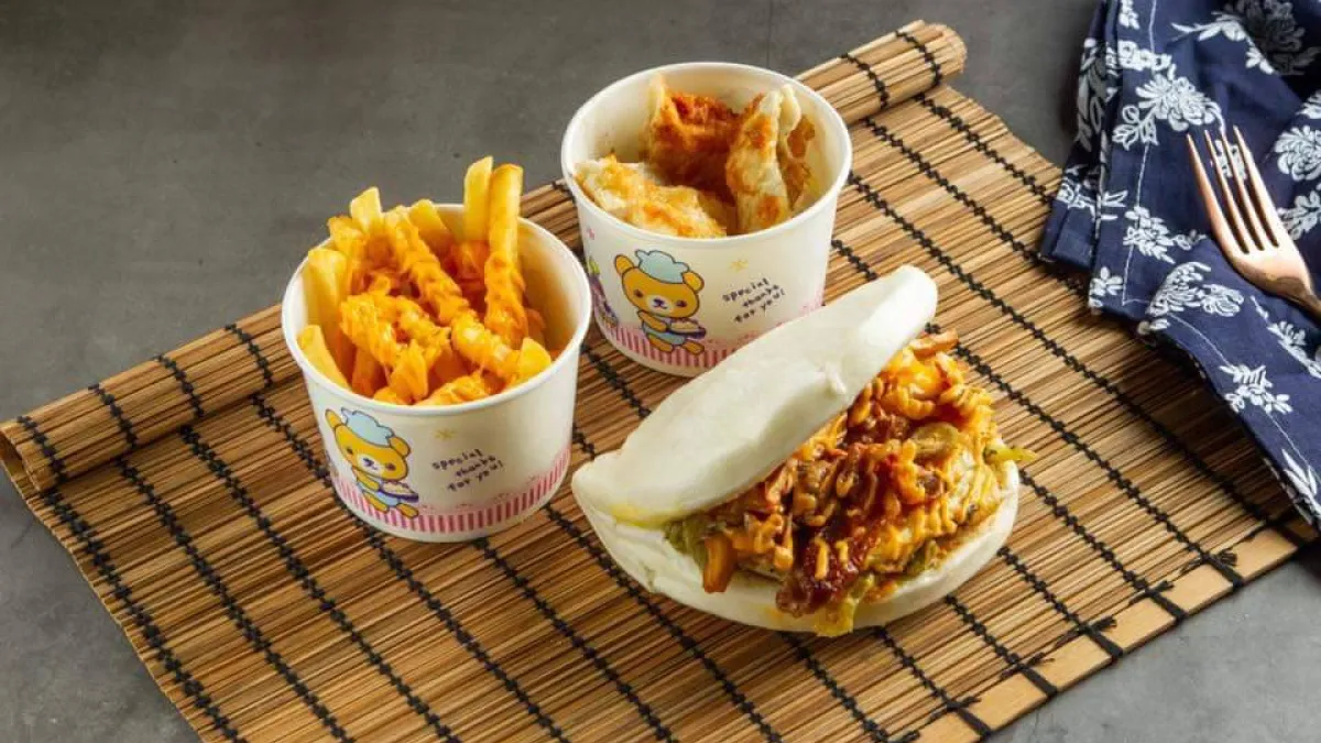 醬老大鐵板燒刈包也開發新品項卡拉系列和素食刈包。(圖/臺北市政府觀傳局提供)