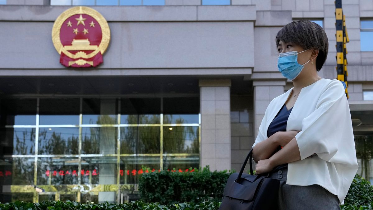 兩岸交流最初雖來自親情召喚,到後來形成滾滾洪流,則是經貿往來,且兩岸都由此獲利。(資料照,美聯社) 兩岸交流最初雖來自親情召喚,到後來形成滾滾洪流,則是經貿往來,且兩岸都由此獲利。(資料照,美聯社)