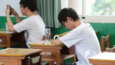 107學年度比104學年度將少近5.5萬高中生,若課綱仍維持「分類規劃」,將不利於學生學習。(資料照,顏麟宇攝)
