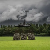 "Infinite Protection" uses shovels and the Amis three-stone stove as imagery, symbolizing the love, courage, and hope continuously transmitted during post-disaster reconstruction. (Photo / Soil and Water Conservation Bureau Taitung and Hualien Branches) "Infinite Protection" uses shovels and the Amis three-stone stove as imagery, symbolizing the love, courage, and hope continuously transmitted during post-disaster reconstruction. (Photo / Soil and Water Conservation Bureau Taitung and Hualien Branches)