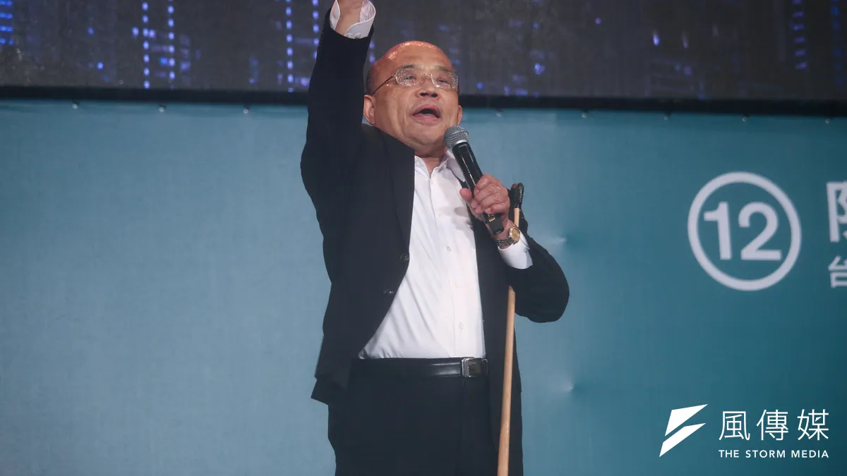 行政院長蘇貞昌率內閣全力拚選戰,拚出民進黨史上最慘烈的敗績。(蔡親傑攝) 行政院長蘇貞昌率內閣全力拚選戰,拚出民進黨史上最慘烈的敗績。(蔡親傑攝)