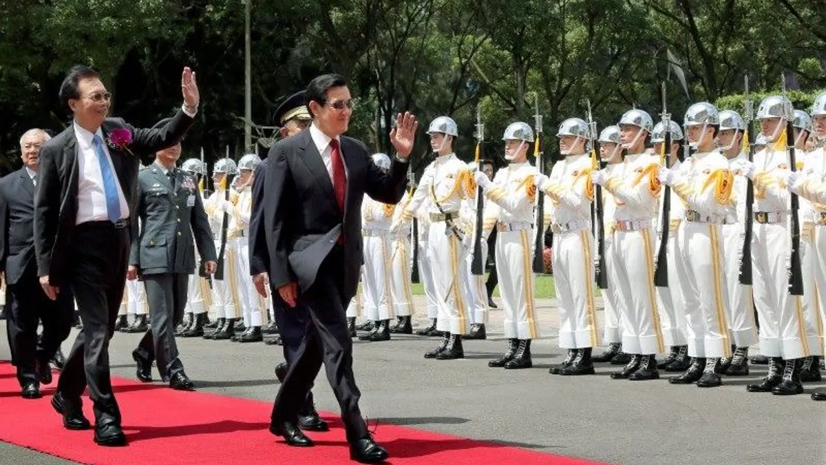 馬英九總統對任內安成績表示滿意,卻遭到網友吐槽。(圖為馬英九出席中央警察大學畢業典禮。/馬英九總統臉書) 馬英九總統對任內安成績表示滿意,卻遭到網友吐槽。(圖為馬英九出席中央警察大學畢業典禮。/馬英九總統臉書)