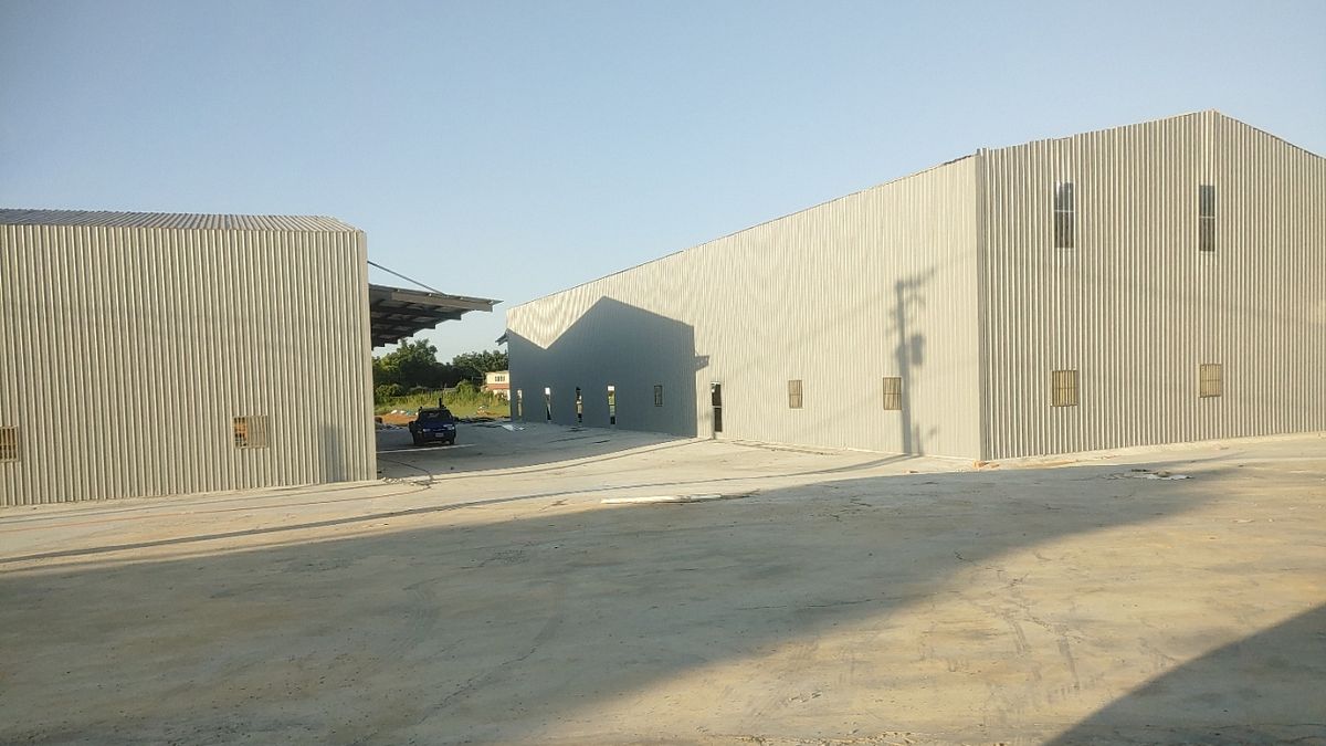 農地違章工廠猖獗,地球公民基金會呼籲各縣市政府積極稽查,落實「源頭管制、杜絕違建」的執法決心。(地球公民基金會提供) 農地違章工廠猖獗,地球公民基金會呼籲各縣市政府積極稽查,落實「源頭管制、杜絕違建」的執法決心。(地球公民基金會提供)