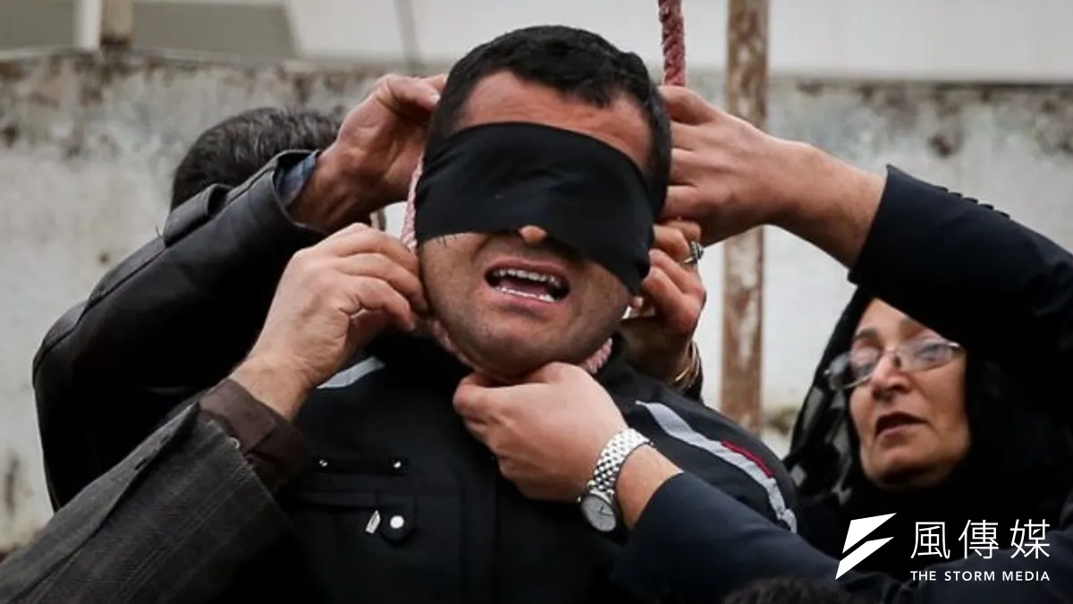 伊朗死刑犯巴拉爾在最後一刻獲得被害人家屬寬恕(取自Isna) 伊朗死刑犯巴拉爾在最後一刻獲得被害人家屬寬恕(取自Isna)