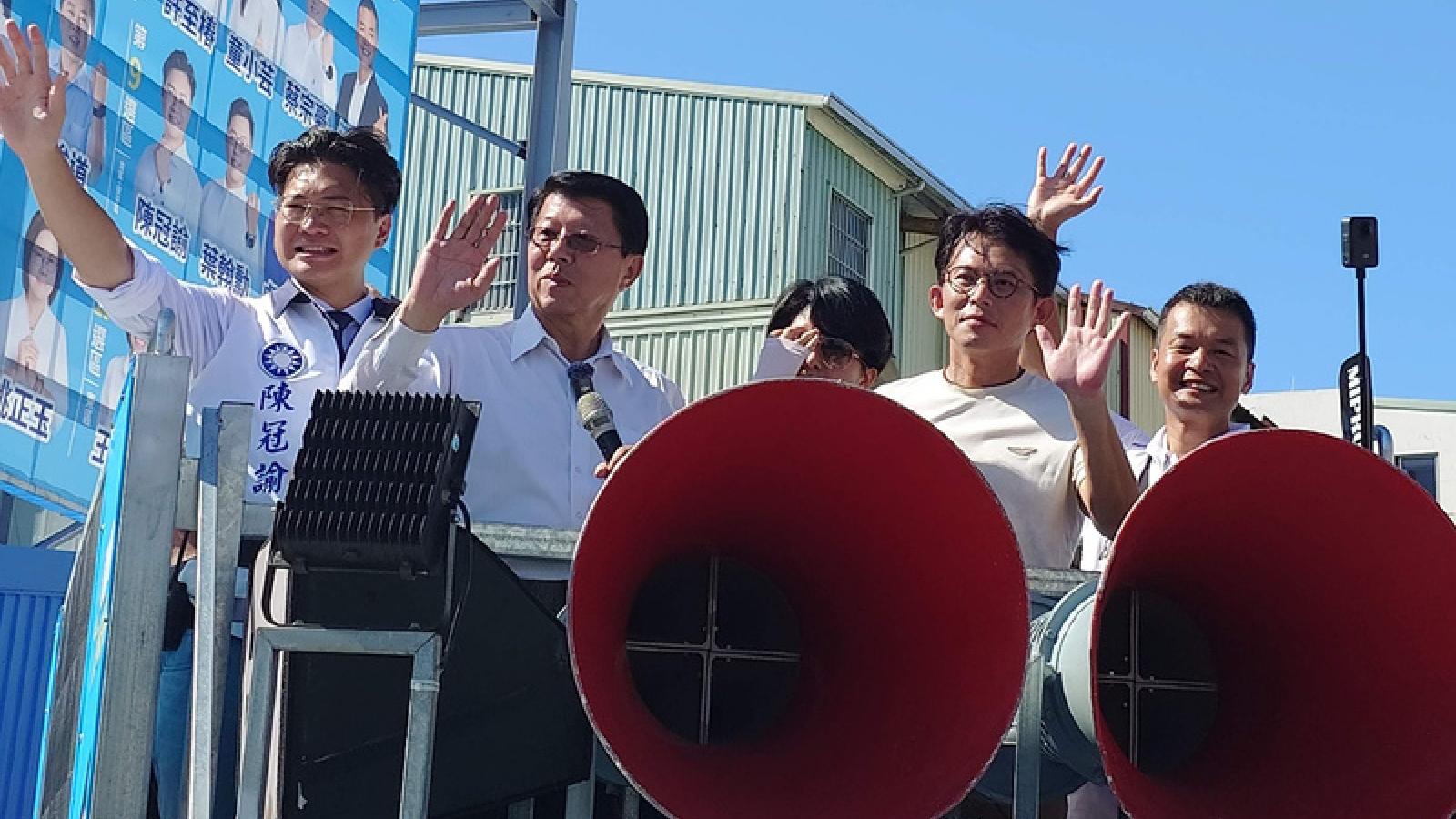藍白聯合服務中心揭牌!黃國昌同台力挺謝龍介 痛批綠營光電弊案:台南若翻台灣就贏