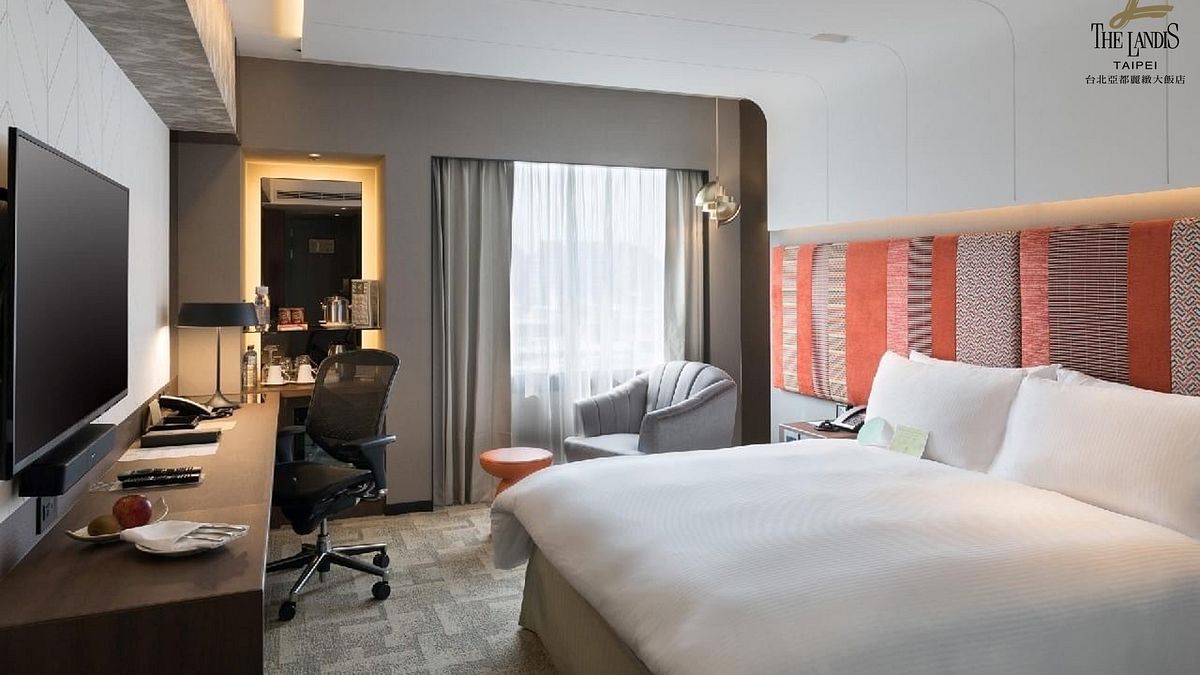 2022屬虎的民眾有福了,只要出示身分證,就能領千元飯店折抵券。(圖 / 翻攝自台北亞都麗緻大飯店粉絲專頁) 2022屬虎的民眾有福了,只要出示身分證,就能領千元飯店折抵券。(圖 / 翻攝自台北亞都麗緻大飯店粉絲專頁)