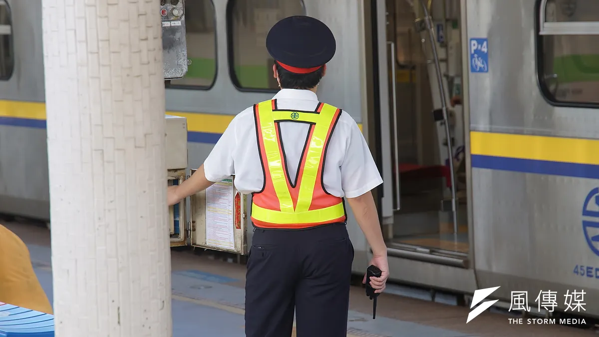台鐵針對總體檢列出的144項改善建議完成了136項改革,但有基層人員認為安全管理流於紙上作業。(資料照,盧逸峰攝)