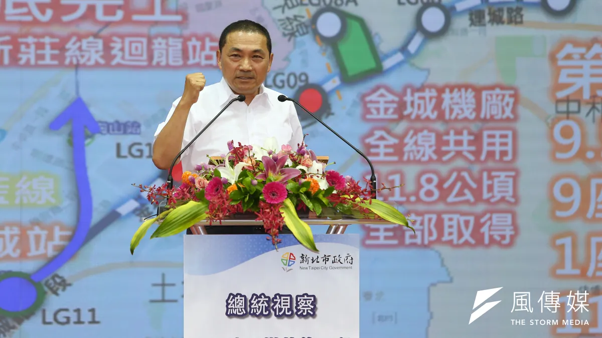 根據《美麗島電子報》最新民調,新北市長侯友宜無論信任度或施政滿意度皆表現亮眼,甚至有過半數的泛綠民眾都表示肯定。(顏麟宇攝)