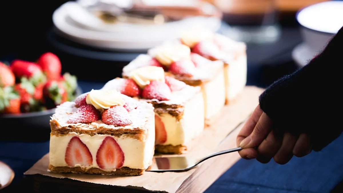 風靡全台的深夜法國手工甜點。(圖/深夜裡的法國手工甜點@Facebook)