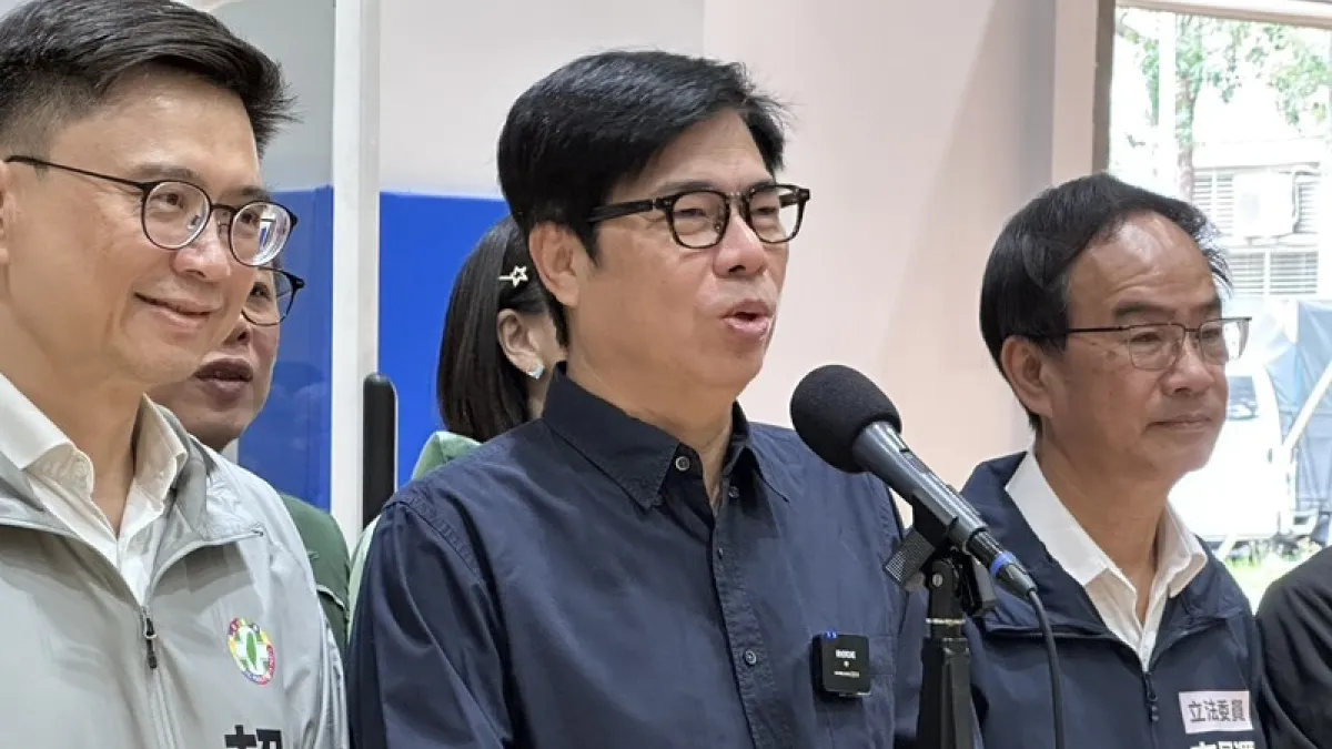 高雄市長陳其邁接受媒體聯訪說,未經當事人同意,利用深偽技術偽造聲音是犯罪。(中央社)