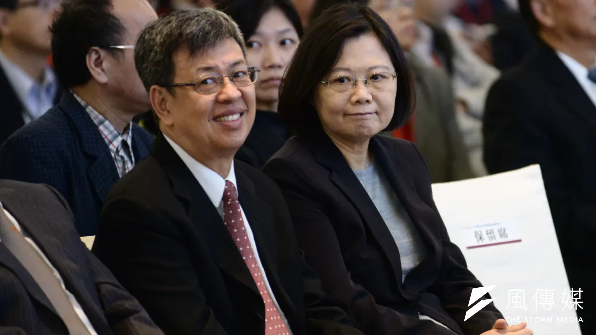 民進黨總統候選人蔡英文和副手陳建仁出席生技產業國際策略峰會。(林俊耀攝)