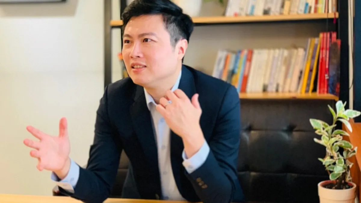 就醬播平台系統共同創辦人鄭凱陽分享直播成功變現關鍵。(圖片來源:就醬播)