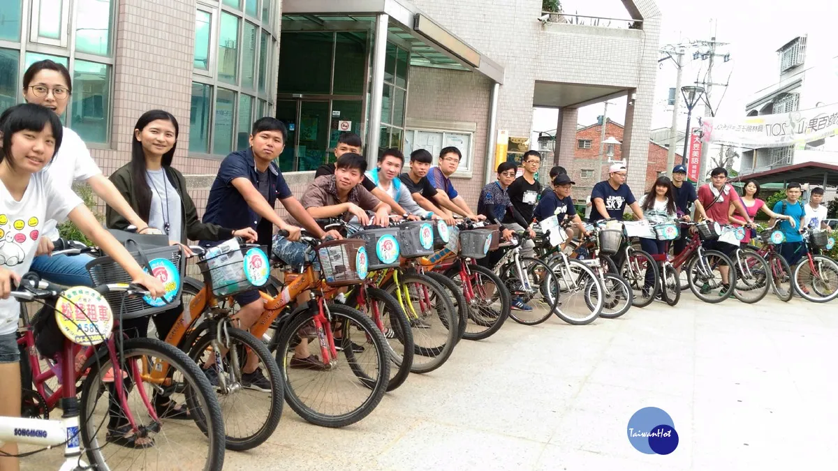 壯遊彰化就業單車行 助求職學生了解就業服務資源