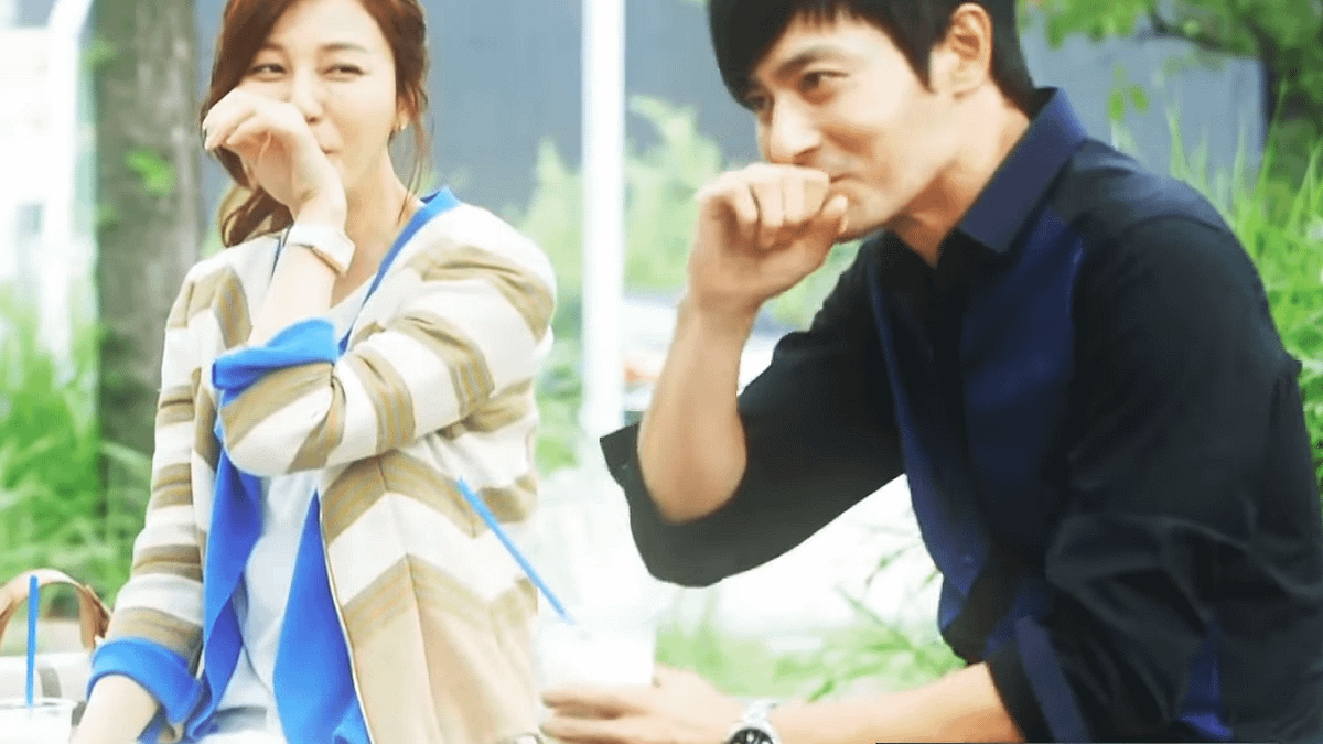 平時培養禮讓女士優先的習慣,當你和「獵物」在一起時,就自然風度翩翩了。(示意圖非本人/翻攝自youtube) 平時培養禮讓女士優先的習慣,當你和「獵物」在一起時,就自然風度翩翩了。(示意圖非本人/翻攝自youtube)