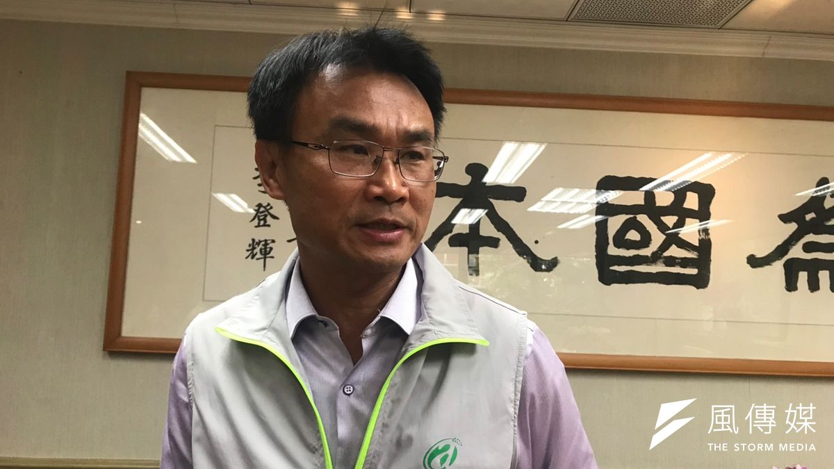 針對藍委質疑農委會編列千萬元預算買網軍,農委會主委陳吉仲14日公開否認網軍一說,澄清這是不實報導。(廖羿雯攝) 針對藍委質疑農委會編列千萬元預算買網軍,農委會主委陳吉仲14日公開否認網軍一說,澄清這是不實報導。(廖羿雯攝)