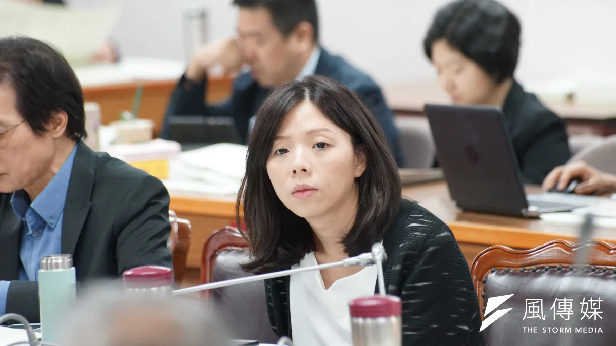 對於有人勸進爭取繼任時代力量黨主席,立委洪慈庸(見圖)陷入長考。(資料照,盧逸峰攝)