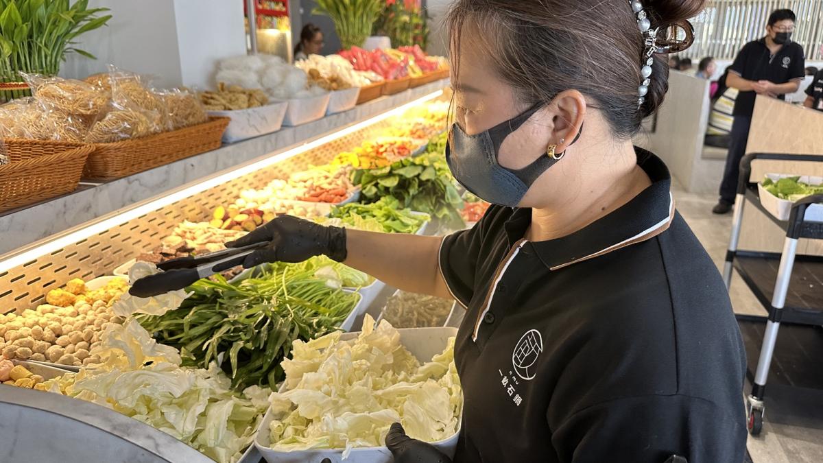 告別忐忑擺攤人生!好姊妹獲「婦女再就業」神助攻,彈性工時還有6萬獎勵金