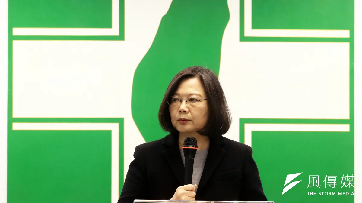 新台灣國策智庫發布「六都市長就任三周年施政滿意度」民調,有45.5%民眾對總統蔡英文上任至今感到不滿意,僅有28.8%滿意。(資料照,蘇仲泓攝)