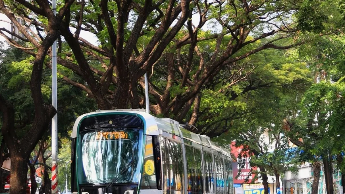 交通部完成高雄輕軌C24-C32站路段履勘並即發布完成高雄輕軌最後一哩路(C24-C32)履勘作業。(圖/高市府提供)
