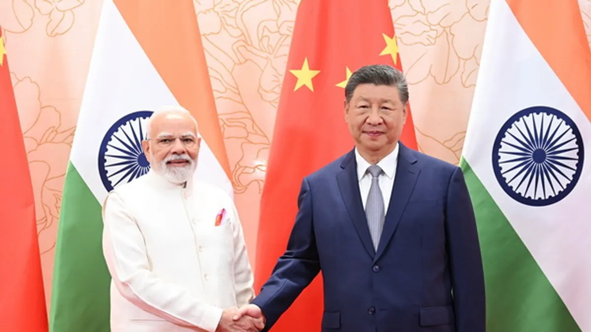 印度總理莫迪(左)與中國國家主席習近平(右)會晤。(取自中國外交部官網) 印度總理莫迪(左)與中國國家主席習近平(右)會晤。(取自中國外交部官網)