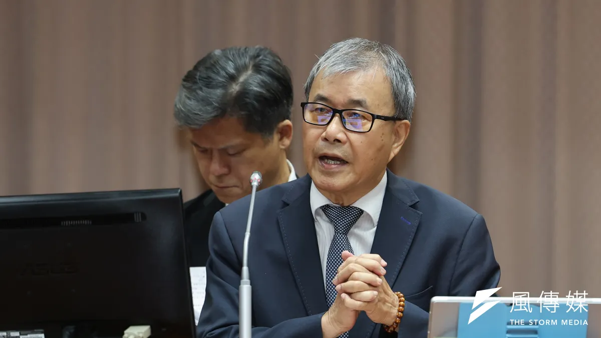 教育部長鄭英耀請假下鄉「視察地方教育行程」,引發請假門問題。(資料照,陳品佑攝)