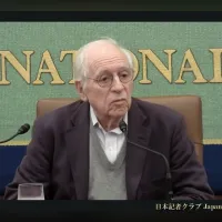 ジェラルド・カーティス名誉教授は日本記者クラブで講演し、トランプ政権後の米国の正常化と日米同盟の不変性を展望する一方、高市首相の対米追従姿勢に苦言を呈し、安易な黄金時代論を退けて主体的な外交戦略の構築を促した。(写真/日本記者クラブ提供) ジェラルド・カーティス名誉教授は日本記者クラブで講演し、トランプ政権後の米国の正常化と日米同盟の不変性を展望する一方、高市首相の対米追従姿勢に苦言を呈し、安易な黄金時代論を退けて主体的な外交戦略の構築を促した。(写真/日本記者クラブ提供)