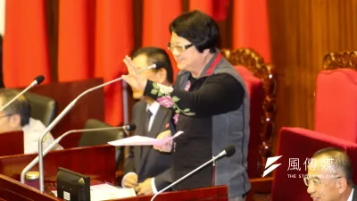 台北市議會議長吳碧珠將市議員王孝維稱為莊孝維,現場一片笑聲。(陳明仁攝)