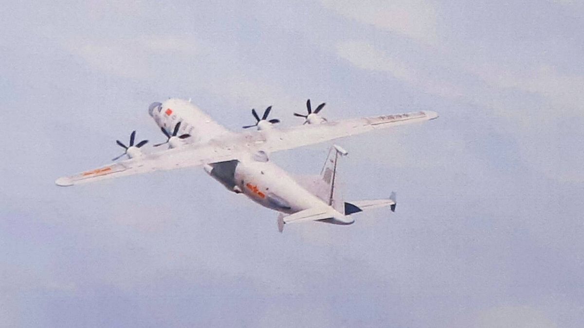 今日再有兩架共機侵擾我西南空域。圖為運-8技術偵察機。(空軍司令部提供) 今日再有兩架共機侵擾我西南空域。圖為運-8技術偵察機。(空軍司令部提供)