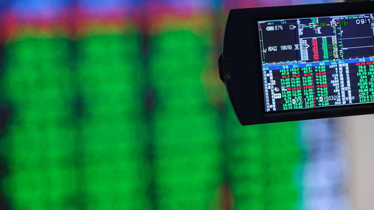 台股暴跌近千點,上車還下車?阮慕驊曝輝達利多不漲訊號:腳步要放慢