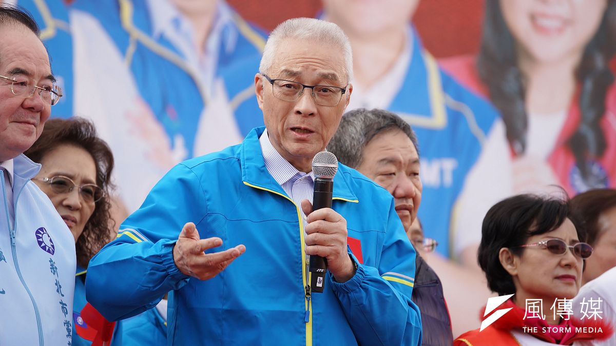 作者表示,國民黨從來不知道,原來面對中國可以「站著」而無須下跪。圖為國民黨主席吳敦義。(資料照,盧逸峰攝) 作者表示,國民黨從來不知道,原來面對中國可以「站著」而無須下跪。圖為國民黨主席吳敦義。(資料照,盧逸峰攝)