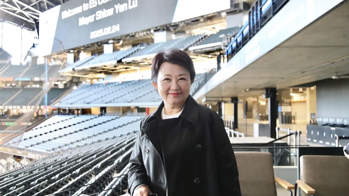台中市長盧秀燕上任以來首度率團訪問日本,一口氣看了4個日本巨蛋,赴日考察藏小心機。(取自盧秀燕臉書)