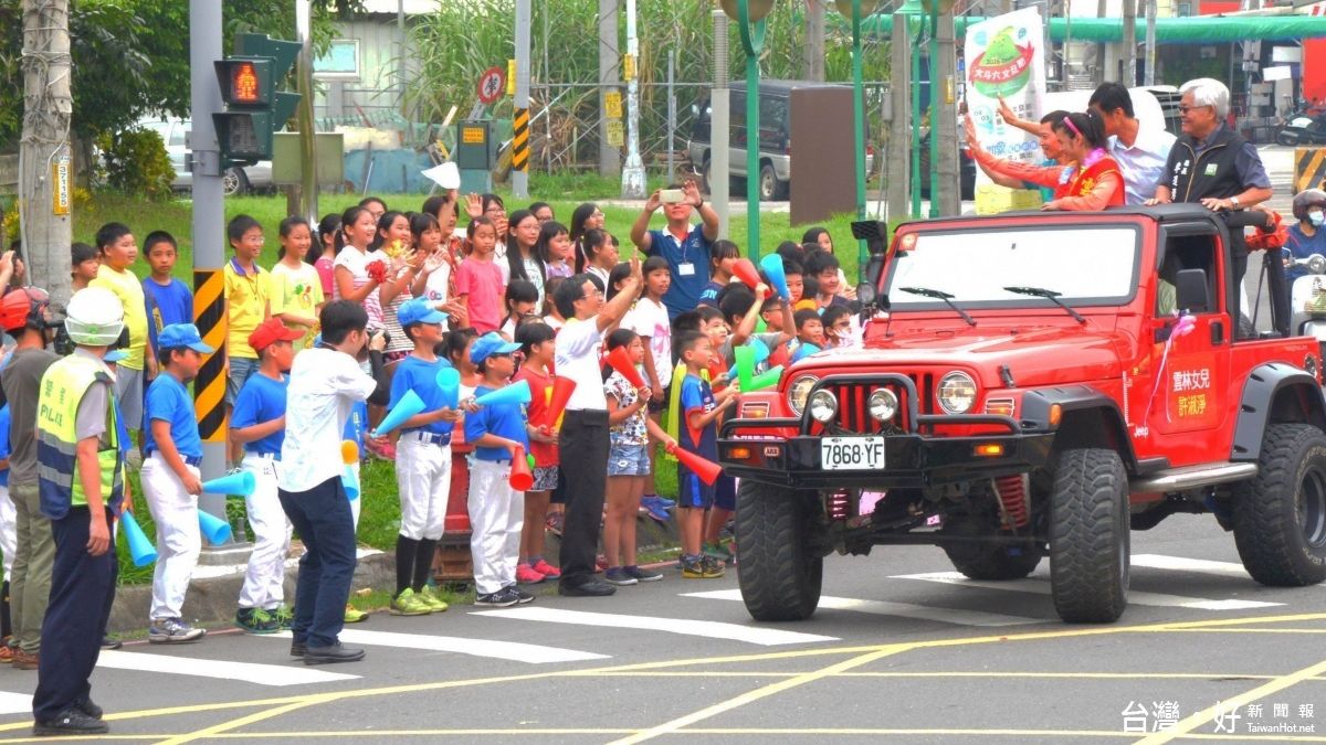 許淑淨光榮返鄉 雲林鄉親夾道歡迎 許淑淨光榮返鄉 雲林鄉親夾道歡迎
