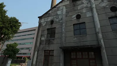 遠雄認為,松菸古蹟樑柱上目前只有15條細微裂縫,不至於影響結構。(取自松山文創園區網站)