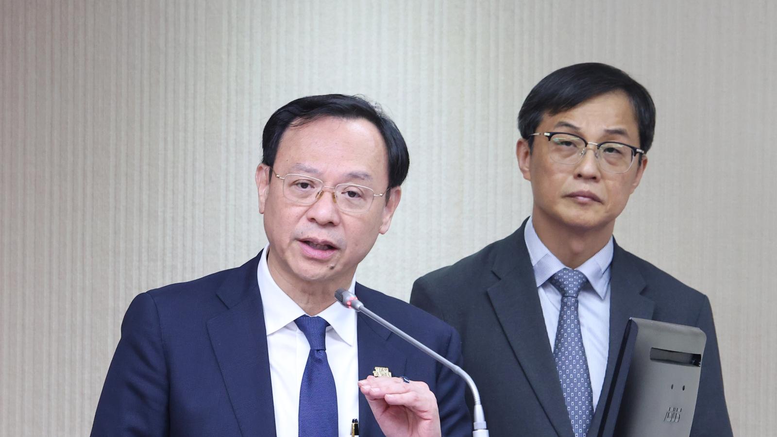 石崇良稱「中聯沒出席下架會議」被打臉 衛福部忙補救:依會議紀錄判斷,非刻意隱匿