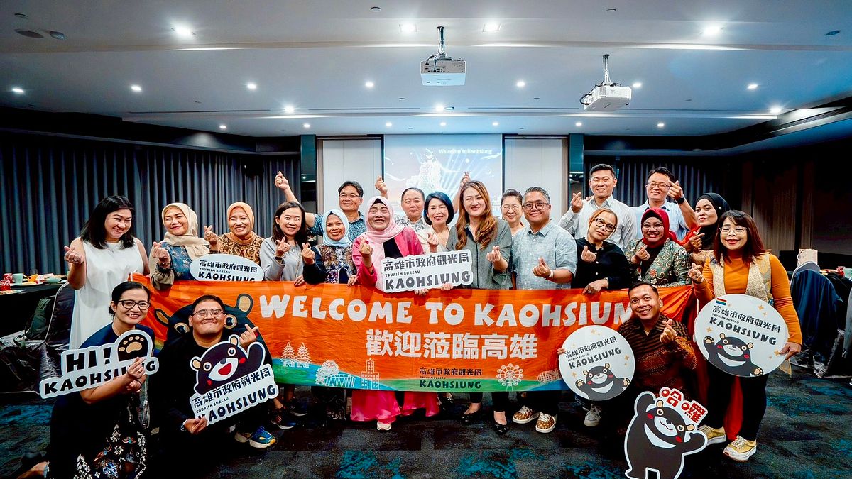 高雄觀光局長高閔琳與高雄市觀光協會合作邀請印尼14家旅行社踩線。(圖/高雄觀光局提供) 高雄觀光局長高閔琳與高雄市觀光協會合作邀請印尼14家旅行社踩線。(圖/高雄觀光局提供)