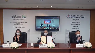 簽約儀式透過視訊方式進行,由卡達能源部長兼卡達國營石油公司總經理Mr. Saad Sherida Al-Kaabi 及台灣中油公司代董事長李順欽代表雙方簽署。(圖/台灣中油提供)