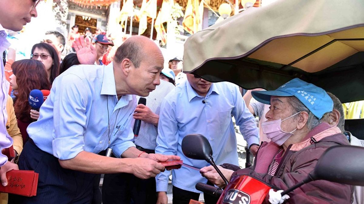 民進黨卡韓不遺餘力,這份號稱「對台灣的愛」,實在叫台灣承受不起。(圖片來源:高雄市政府) 民進黨卡韓不遺餘力,這份號稱「對台灣的愛」,實在叫台灣承受不起。(圖片來源:高雄市政府)