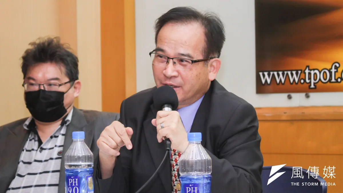 前台南縣長蘇煥智22日分析,經歷303停電,蔡英文、民進黨支持度卻能上升,顯見烏克蘭戰爭對「保台」立場的政黨及政治人物而言,有非常重要影響力。(資料照,蔡親傑攝)