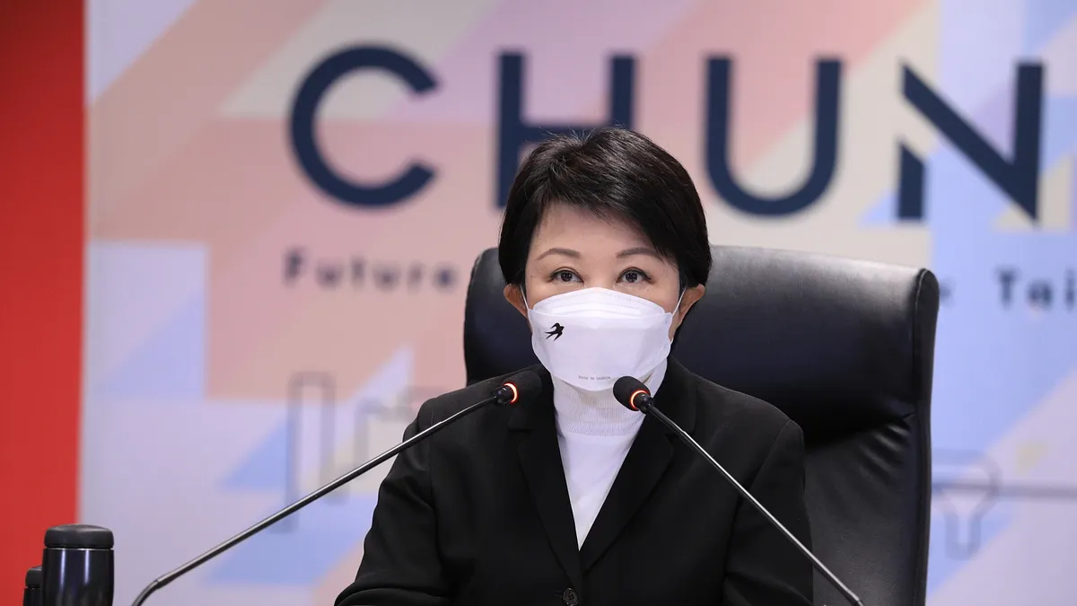 台中市長盧秀燕在市政會議中宣布,針對土耳其強震救災中市已經整備完成相關人力待命救援。(圖/台中市政府)