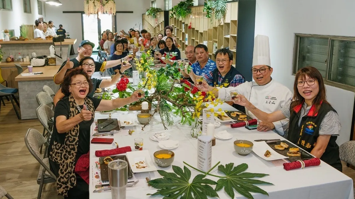 花蓮縣政府舉辦餐桌饗宴,結合在地食材及首屆獲選醬料。(圖/花蓮縣政府提供) 花蓮縣政府舉辦餐桌饗宴,結合在地食材及首屆獲選醬料。(圖/花蓮縣政府提供)