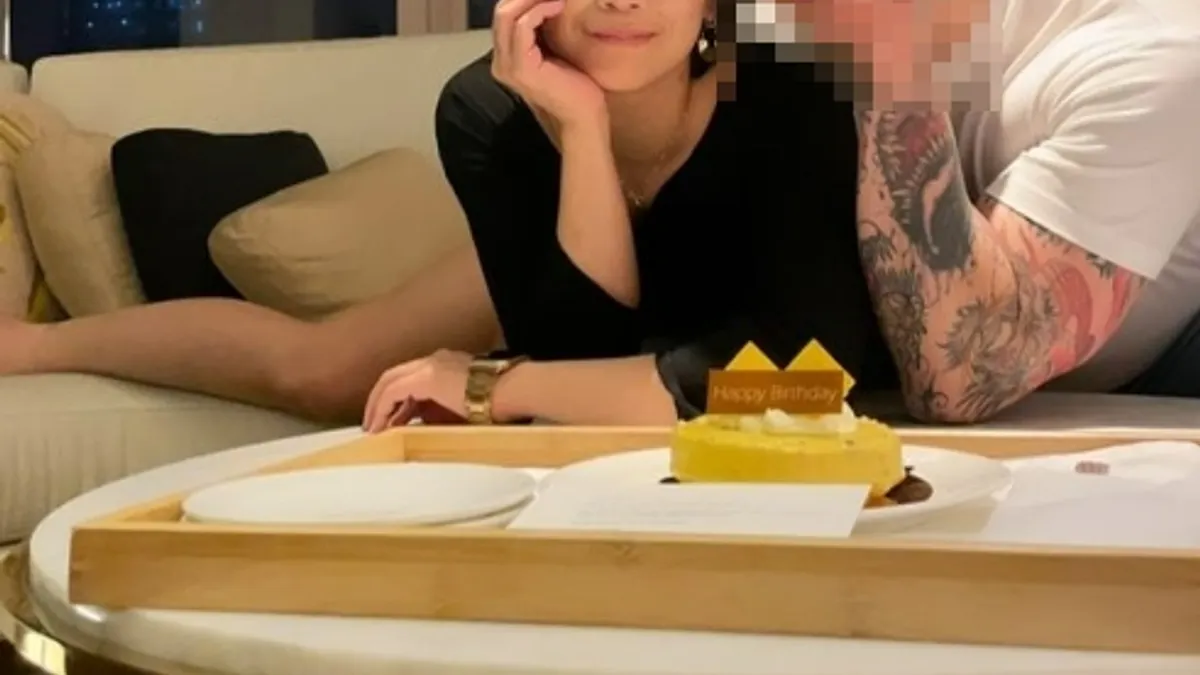 麵包包和前夫離婚沒多久,就和2人的健身教練再婚。(圖/翻攝自IG/ oanpanmano) 麵包包和前夫離婚沒多久,就和2人的健身教練再婚。(圖/翻攝自IG/ oanpanmano)