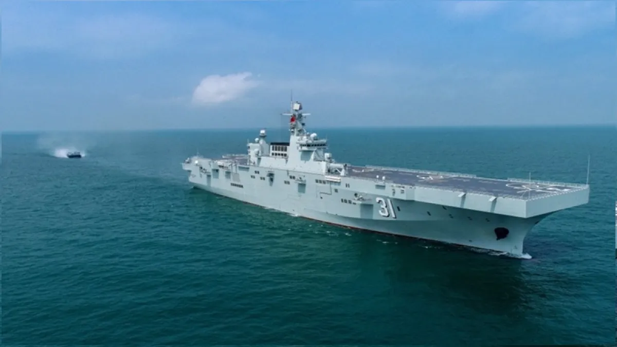 解放軍兩棲攻擊艦海南號。(資料照,中國軍網)