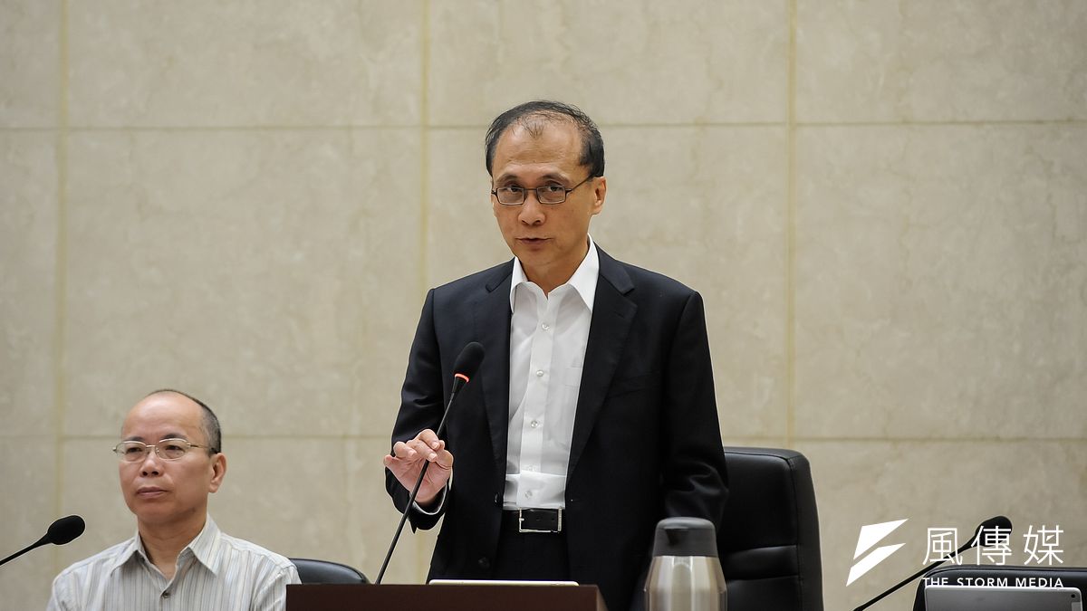 行政院長林全拍板定案,大砍公教三節慰問金。(資料照片,甘岱民攝) 行政院長林全拍板定案,大砍公教三節慰問金。(資料照片,甘岱民攝)