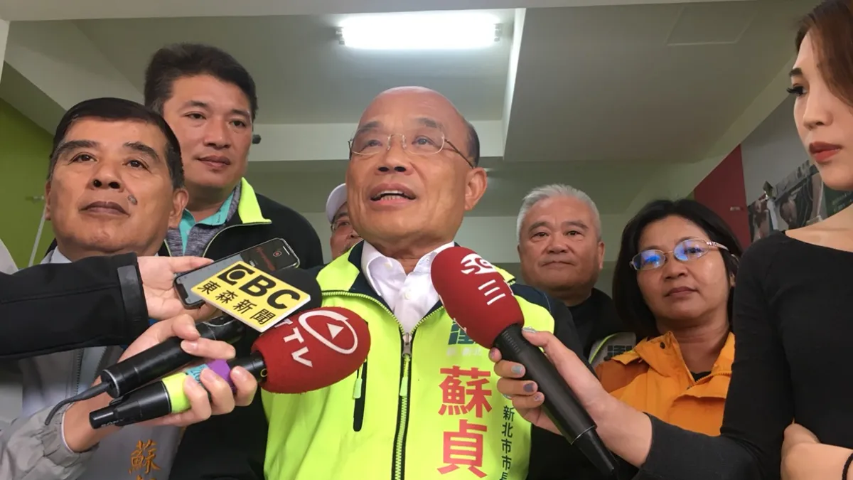 飲恨落敗的民進黨新北市長候選人蘇貞昌真的會接下行政院長一職嗎?蔡英文和民進黨人似乎有不同意見。(蘇貞昌辦公室提供)