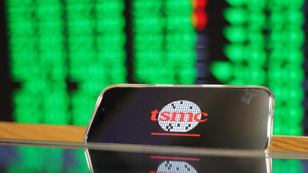 台積電回檔2350元該撿嗎?謝金河曝「史上6大抄底時刻」:這次機會又來了