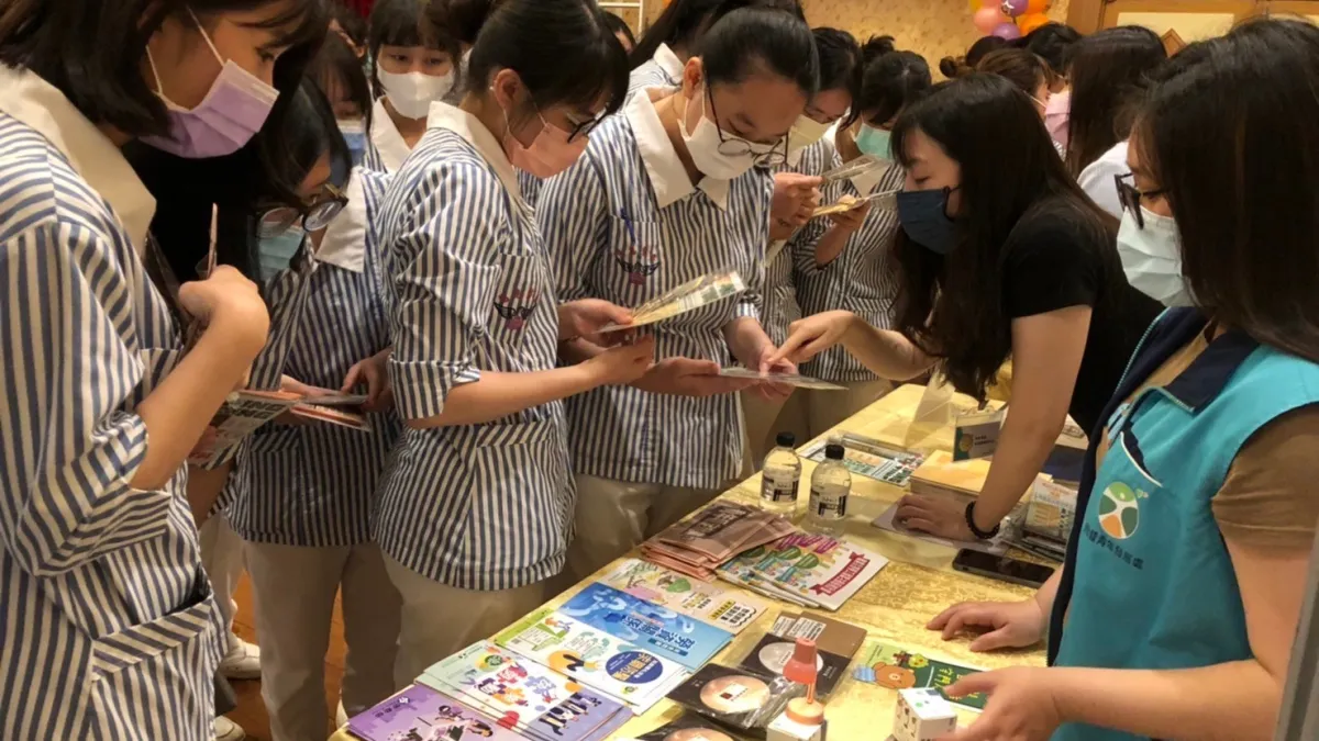 屏東縣府鼓勵應屆畢業青年留縣或返鄉就業,111年青年留在屏東就業比例再創新高。(圖/屏東縣政府勞動暨青年發展處提供)