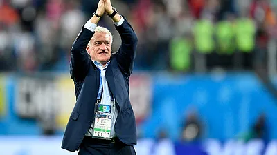 法國教練德尚有望成為擔任國家隊隊長及總教練都拿下世界盃冠軍的第2人,但對此德尚並不在意,為這批球員感到驕傲。(美聯社)