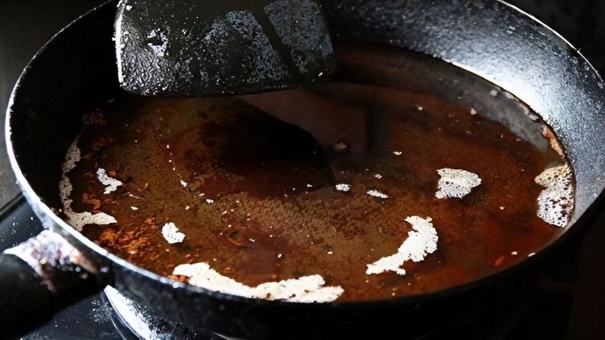 中國地溝油成為新再生燃料。(圖/翻攝自微博) 中國地溝油成為新再生燃料。(圖/翻攝自微博)