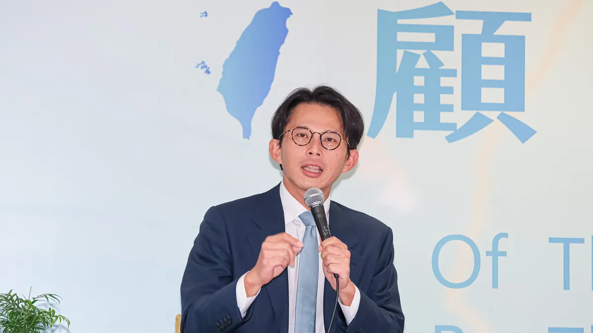 民眾黨主席黃國昌談到自己參選新北市長的規劃。(劉偉宏攝) 民眾黨主席黃國昌談到自己參選新北市長的規劃。(劉偉宏攝)